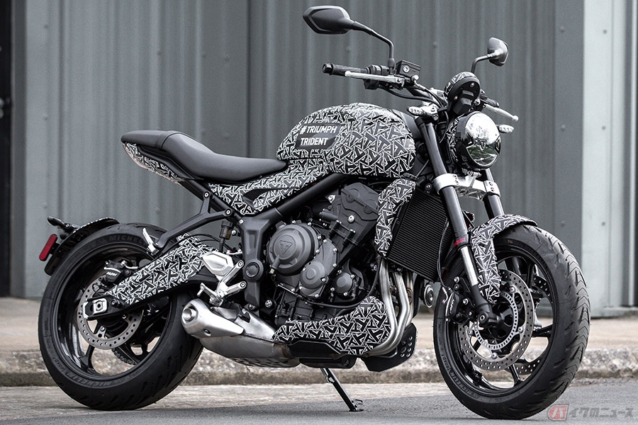 カモフラ柄のテスト車両公開 トライアンフ新型スポーツネイキッド トライデント 21年春リリース予定 バイクのニュース 自動車情報サイト 新車 中古車 Carview