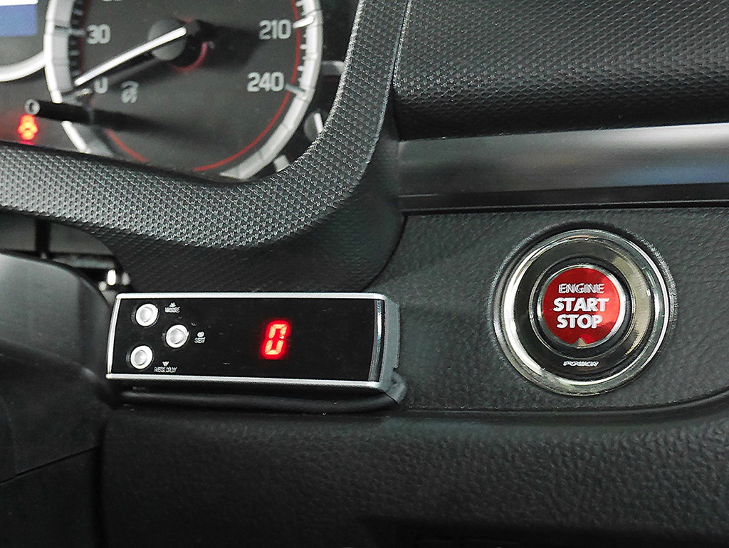 現行日産車オーナーは必見 アンチラグ機能を自在に使いこなしてみないか Web Option 自動車情報サイト 新車 中古車 Carview