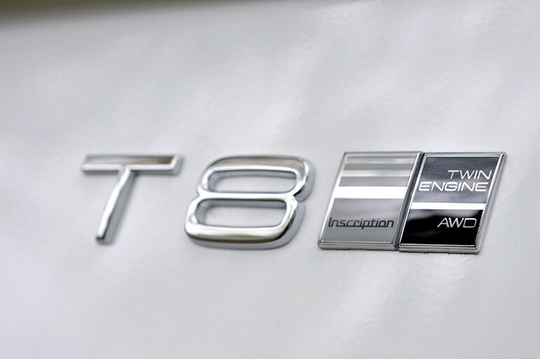 新型XC90 T8に試乗。ふたつの過給機＋電気モーターによる走りは？