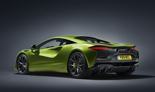 マクラーレンが市販モデル初のプラグインハイブリッド車 アルトゥーラ を初公開 カー アンド ドライバー 自動車情報サイト 新車 中古車 Carview