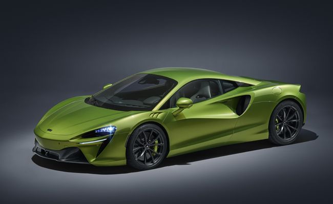 マクラーレンが市販モデル初のプラグインハイブリッド車 アルトゥーラ を初公開 カー アンド ドライバー 自動車情報サイト 新車 中古車 Carview