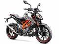 KTM「125 DUKE」インプレ・解説（2021年）攻めの走りを楽しめる原付二種、クラスを超えた装備にも注目！