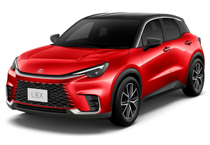 上級コンパクトクロスオーバーSUVのレクサスLBXが一部改良を実施。新グレードとして“Active”を追加設定