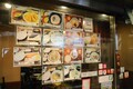 美味しいアジフライを求めて走る旅　明治神宮から日本一の歓楽街へ　『つるかめ食堂　歌舞伎町店』は昔からリーズナブルな食堂だった