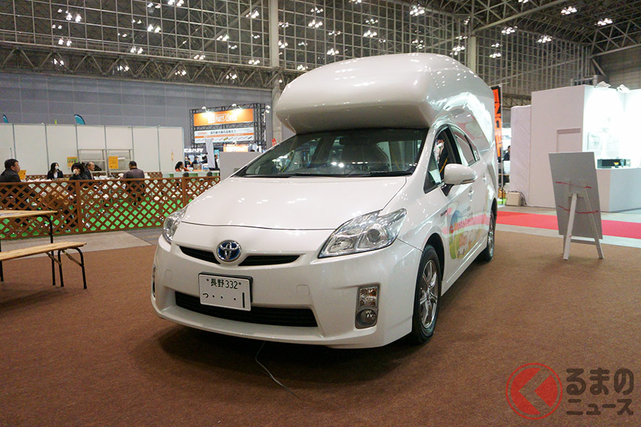 プリウスかたつむり で車中泊 約4日分の電気が使えるスーパーマシンとは くるまのニュース 自動車情報サイト 新車 中古車 Carview