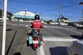 それ違反かも!? 信号が青に変わった瞬間にバイクで急発進する行為