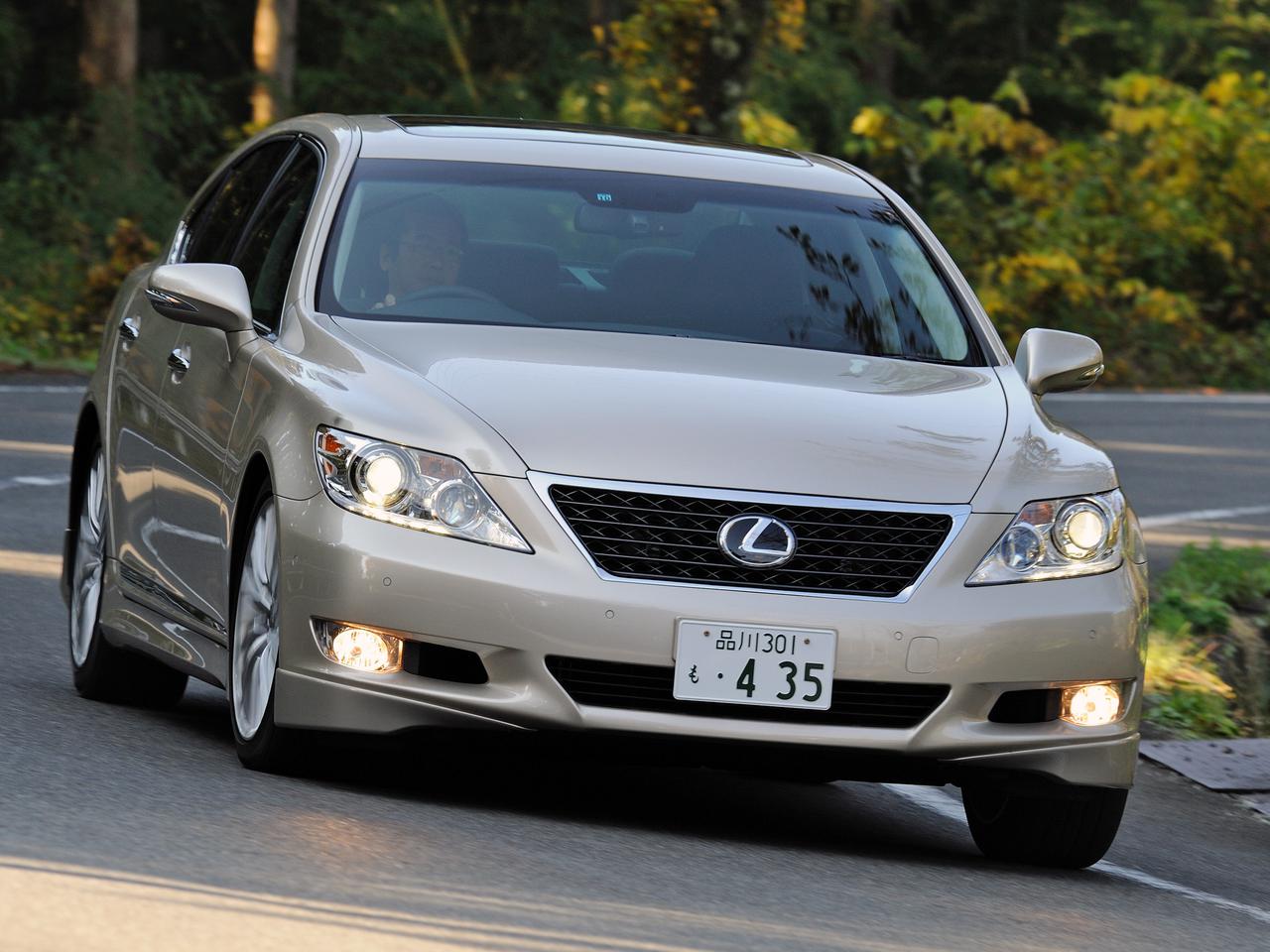 10年ひと昔の国産車 45 レクサス Lsに加わった Sz はスポーツテイストを強調したモデルだった Webモーターマガジン 自動車情報サイト 新車 中古車 Carview