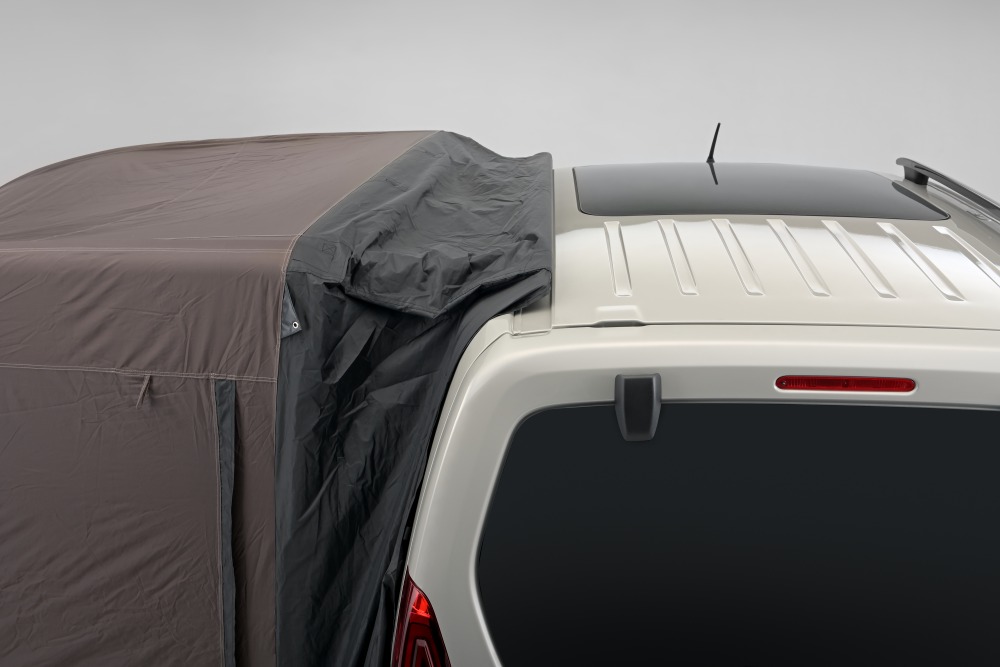 純正アクセサリー シトロエン ベルランゴのカーサイド タープ発売 スライドドアにぴったり Autocar Japan 自動車情報サイト 新車 中古 車 Carview
