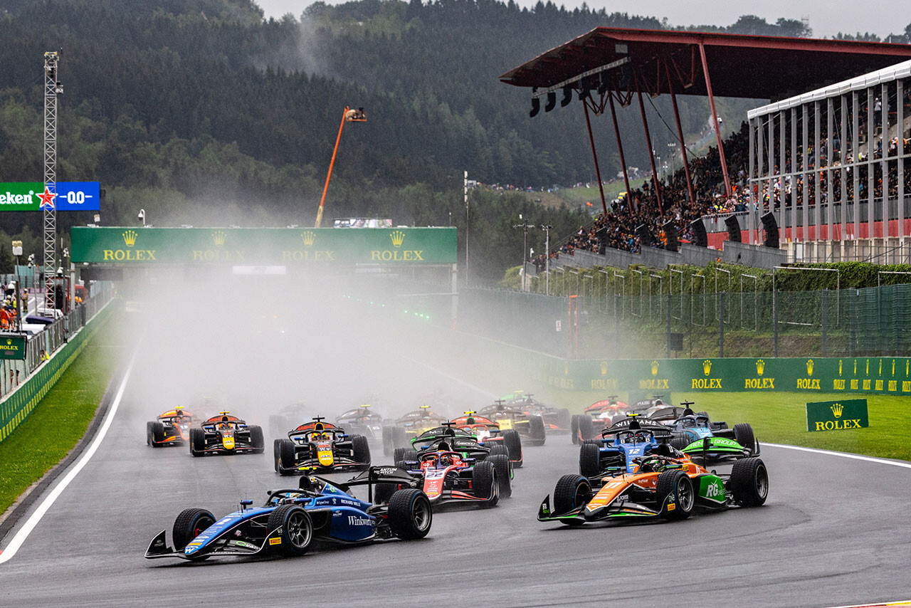 豪雨により7周で赤旗終了。ウイリアムズ育成オサリバンが今季2勝目／FIA F2第10戦レース1