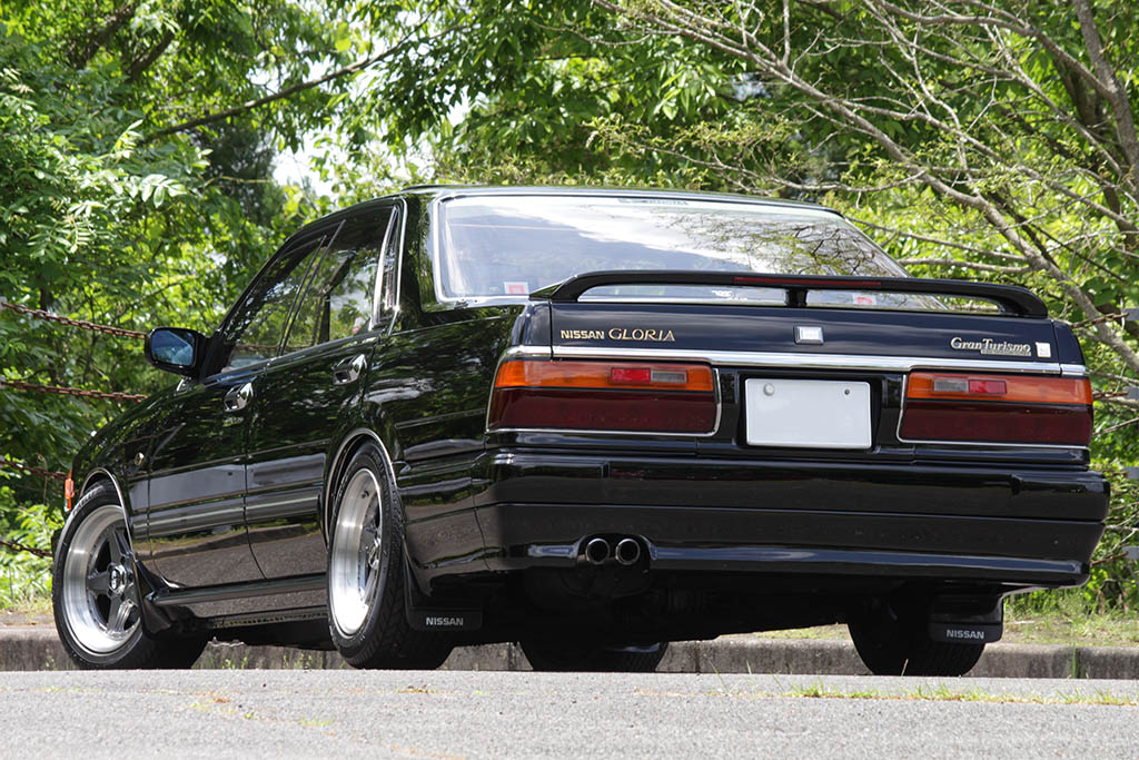 このパッケージングはまさに技術の日産 オーナーの拘りが詰まったy31グロリアグランツーリスモスーパーsv Maniaxcars Web Option 自動車情報サイト 新車 中古車 Carview