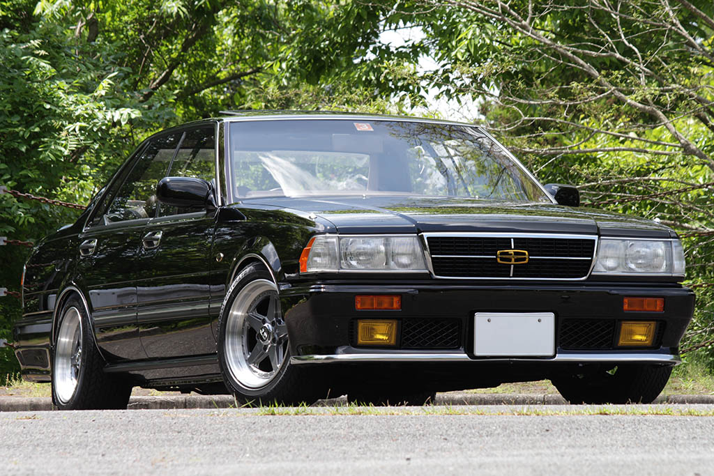 このパッケージングはまさに技術の日産 オーナーの拘りが詰まったy31グロリアグランツーリスモスーパーsv Maniaxcars Web Option 自動車情報サイト 新車 中古車 Carview