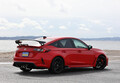 【最新モデル試乗】「FF世界最速HB」と「RACING BLACK PACKAGE」という誇り。ホンダ・シビック・タイプRの日常を輝かせる力技！