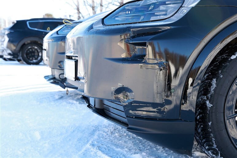 【25年公開】新型「カイエン」は“高性能仕様”と“オフ強化版”が存在か…ただしEV戦略には暗雲も