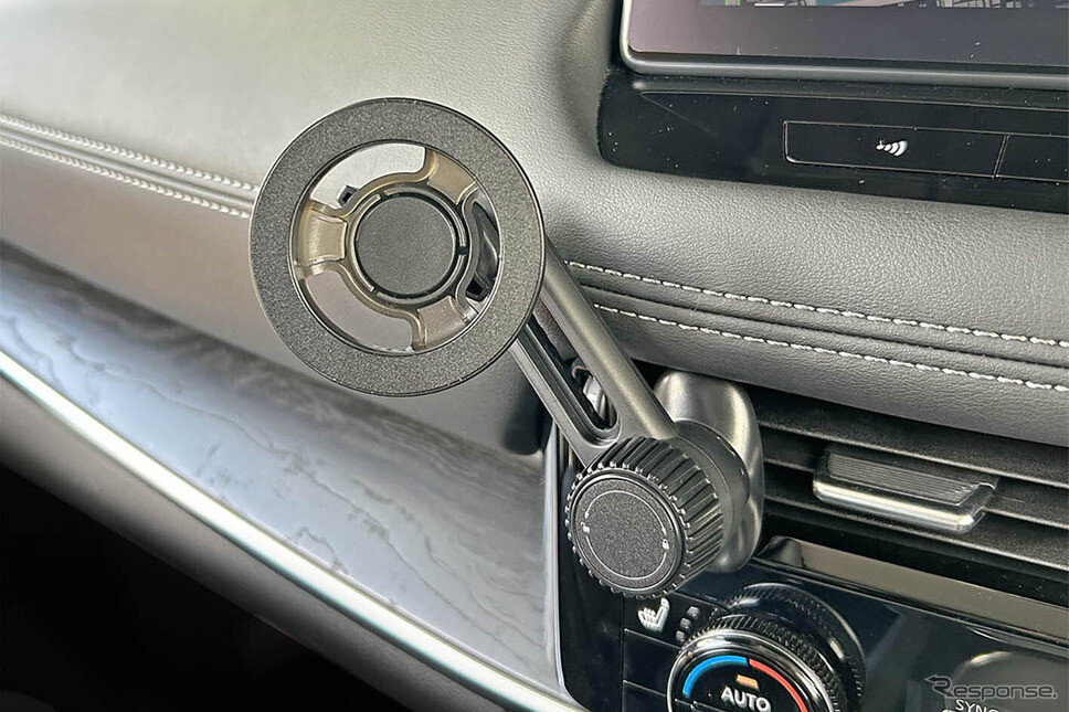 スマホホルダーは“エアコン吹き出し口”がベスト！ 近い、見やすい、邪魔にならないマグネットタイプ［特選カーアクセサリー名鑑］