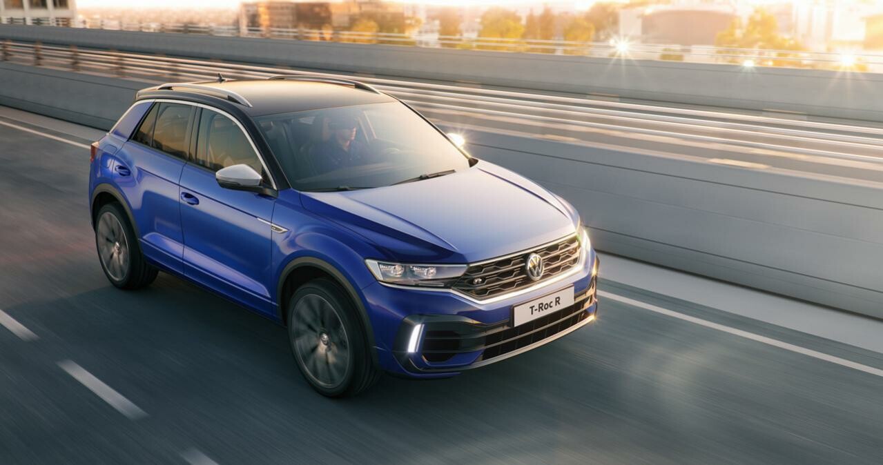 フォルクスワーゲンの新型SUV「T-ROC」に設定された最上級版「T-ROC R」が欧州で受注開始！ 価格は約520万円