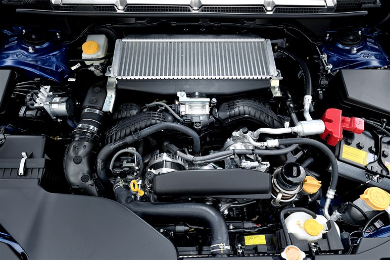 新型スバルWRX S4試乗。2.4Lエンジンはレスポンス抜群。可変ダンパー搭載の「STI Sport R」がオススメ