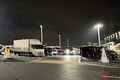 高速SAで「足を伸ばして眠れる！」 わずか2000円で寝られる「“快適”就寝ベッド」が好評に！ ハイウェイホテルよりもお手軽な「寝ころびスペース」が最高すぎる！