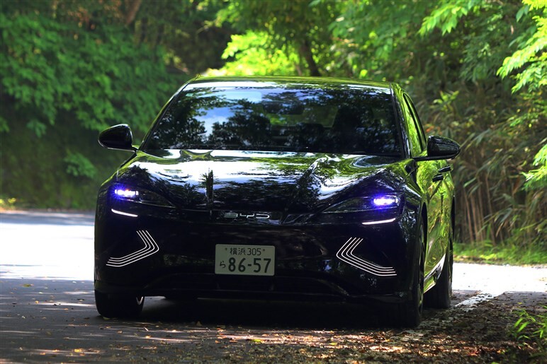 BYDの新型セダン「シール」は乗るとどう？ 中華高級EVのガジェット感とコスパは日本で通用する？