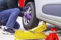 タイヤ交換時にバルブ交換は必要？費用や交換方法を徹底解説