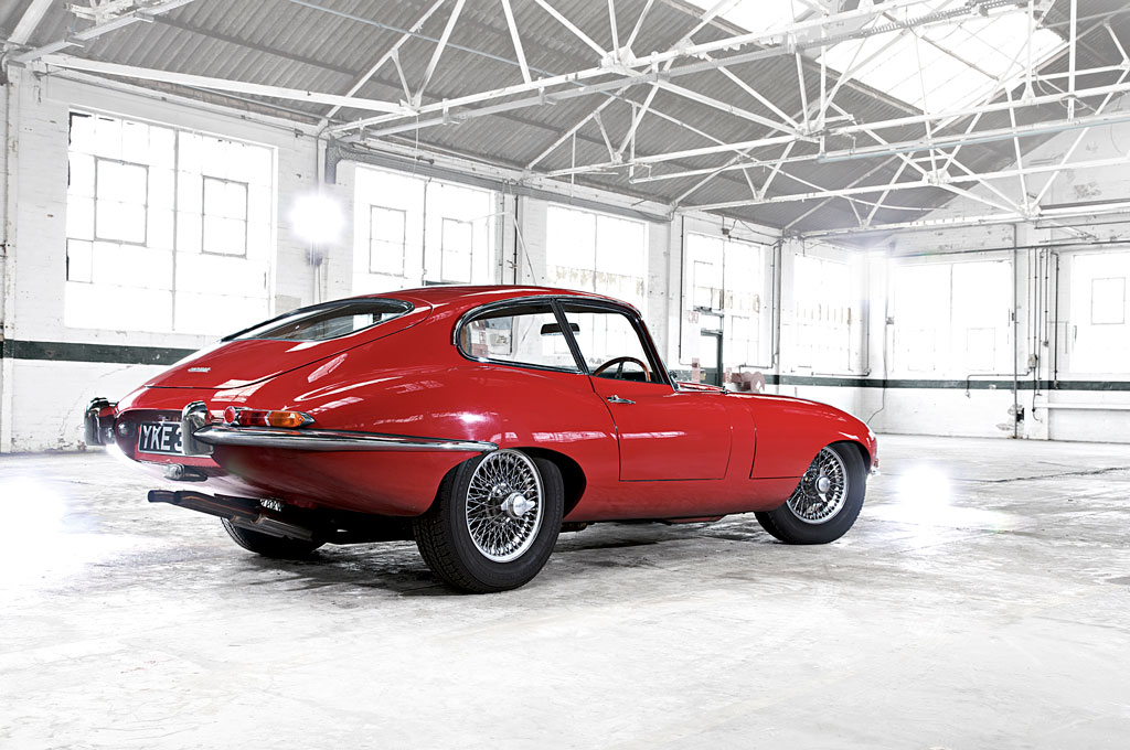 ジャガーが伝説的スポーツカーの Eタイプ 60周年に向けて特別な復刻モデルを製作中 Le Volant Carsmeet Web 自動車情報サイト 新車 中古車 Carview