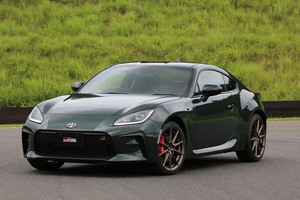 まだ間に合う!? 200台限定のトヨタ「GR86 Ridge Green Limited」受付中…「カローラレビンTE27」を彷彿とさせるグリーンは389万7000円から