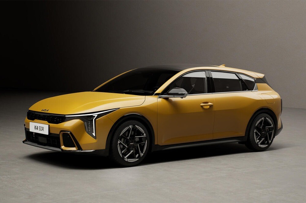 カローラに新たなライバル登場　キア『K4』　欧州で販売開始、約500万円から