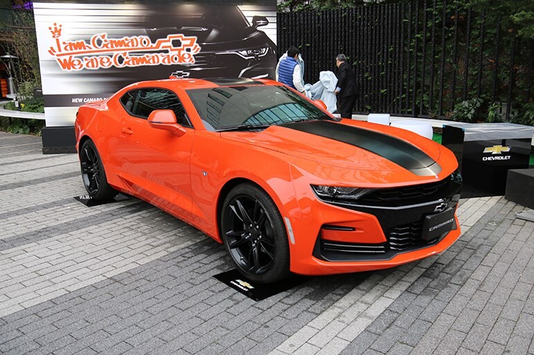 「カマロ」マイナーチェンジでエクステリア変更　V8の「SS」は10速AT搭載