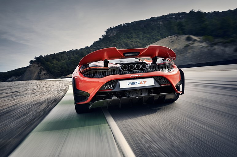英マクラーレン、765馬力で０-100km/h加速2.8秒のスーパーカー「765LT」を限定765台で発売