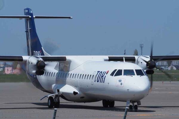 「関西の地方空港」に“見たことない旅客機”がクル！ 普段はJAL便が3往復のみ…いつ降臨？