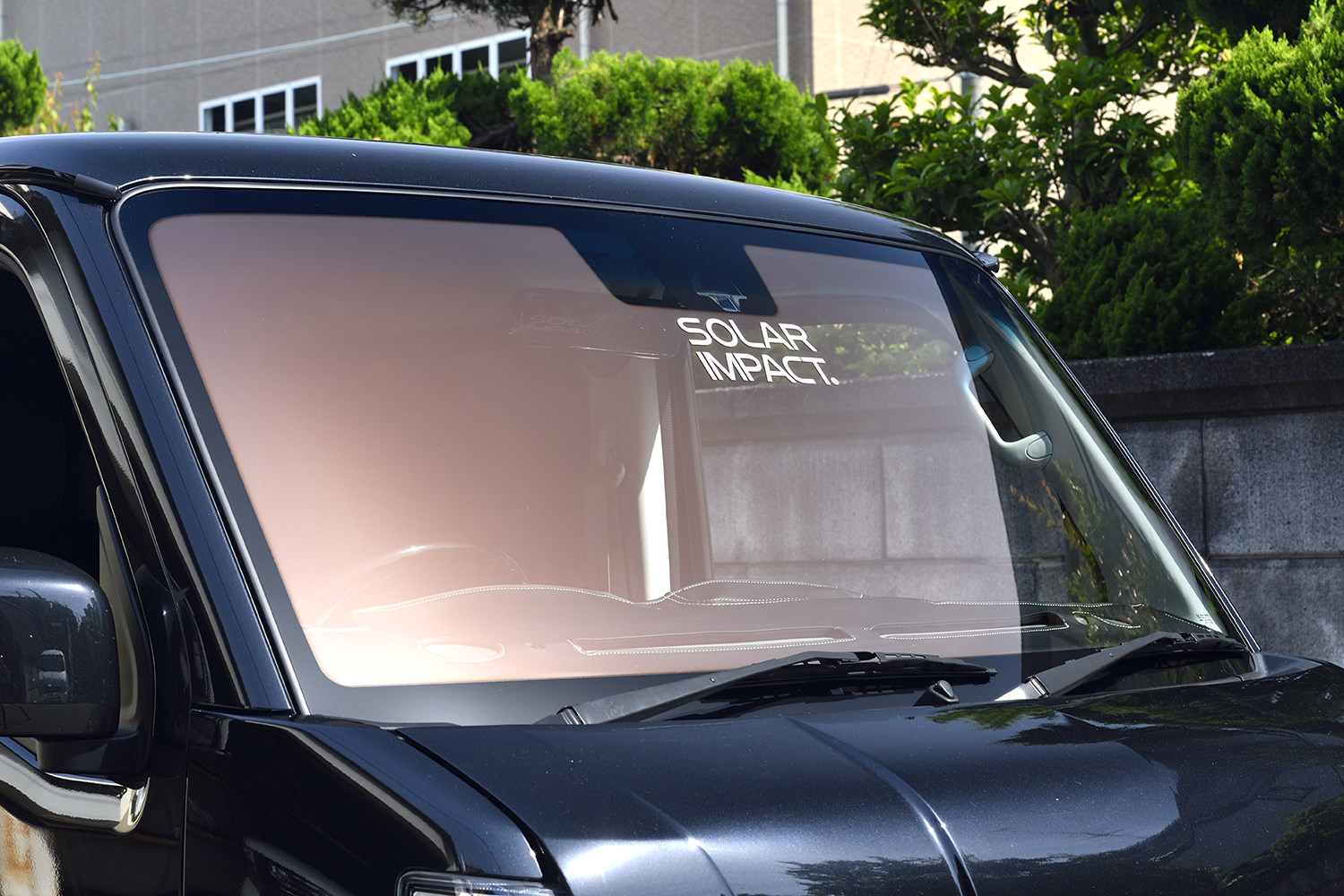 大きな取引 新型ジムニー 純正フロントガラス中古 スパッタゴールド70