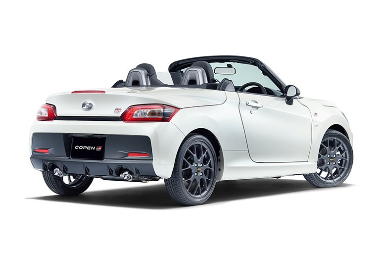 トヨタ、GRシリーズ初の軽オープンスポーツ「コペン GR SPORT」を発売。5MT車は243万5000円
