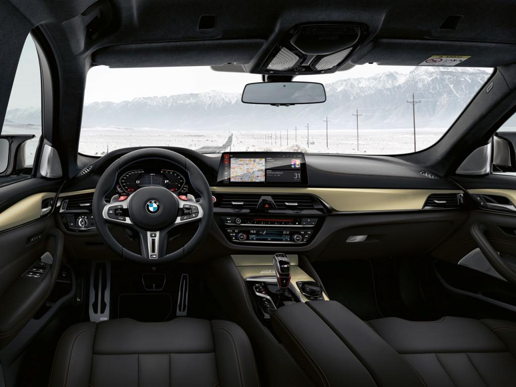 BMW M5に生誕35周年を記念した10台限定の特別モデル「35 Jahre Edition」が登場！