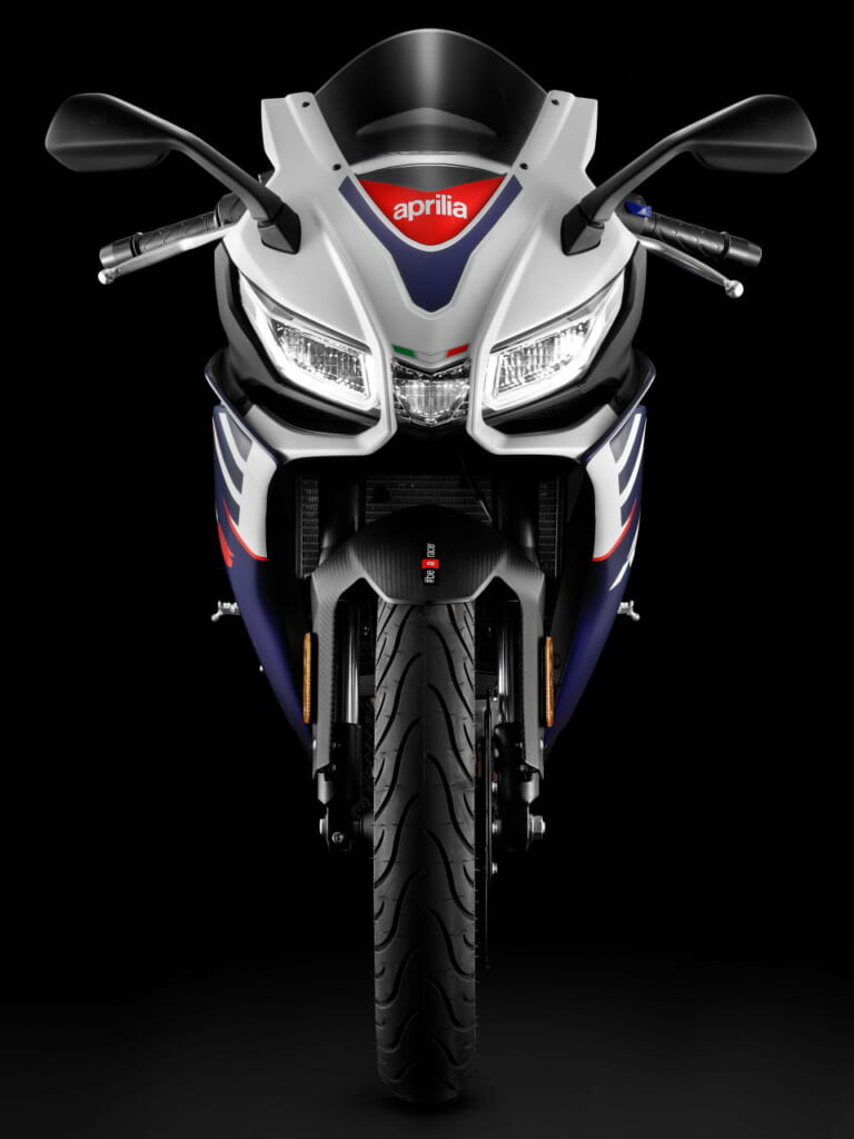 Rs660に続け アプリリアの原付二種スポーツ Rs125 と トゥオーノ125 登場 Webヤングマシン 自動車情報サイト 新車 中古車 Carview