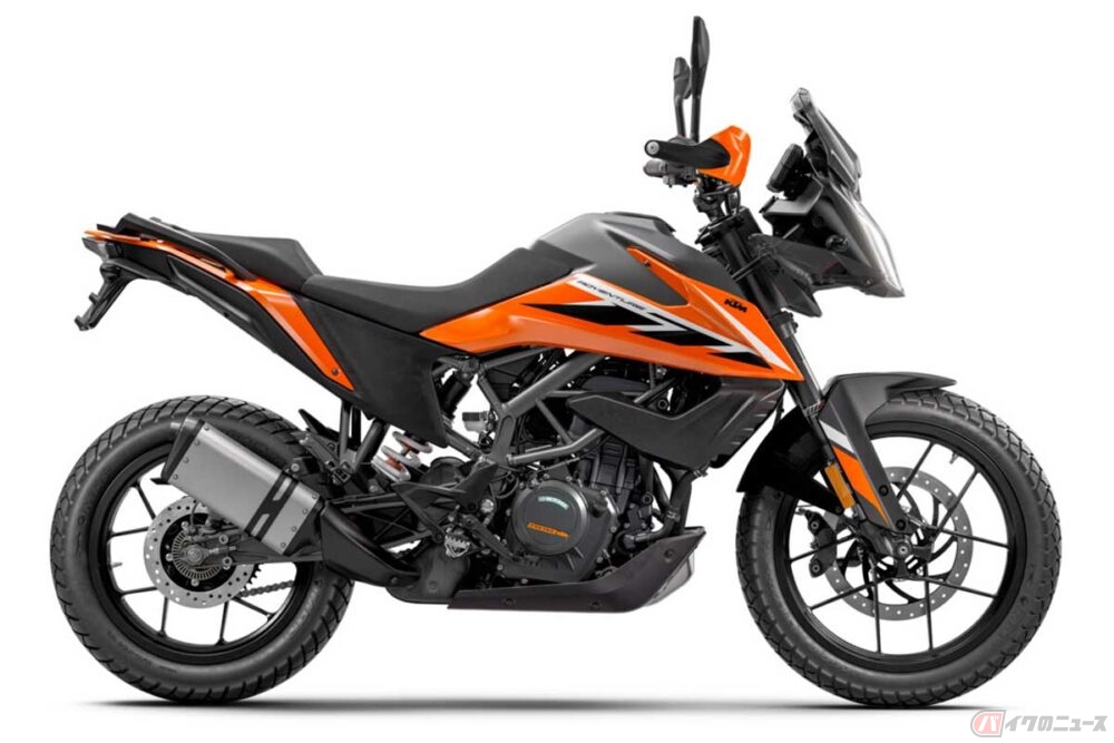 KTM「250 ADVENTURE」2024年モデルで新グラフィック採用 ワイヤースポークホイール仕様の「390」は継続（バイクのニュース