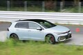 その限界は青天井　究極の高性能ゴルフ「VW GOLF R」に試乗