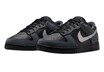ナイキ「ダンク LOW “Black Metallic Silver”」はダークトーン好きを虜にする色使いに注目！──GQ新着スニーカー