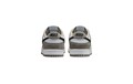 ナイキ「ダンク LOW “Black Metallic Silver”」はダークトーン好きを虜にする色使いに注目！──GQ新着スニーカー