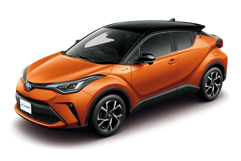 トヨタ C-HR 価格差はあるがハイブリッドがおすすめ、グレードはSでも豊富な装備