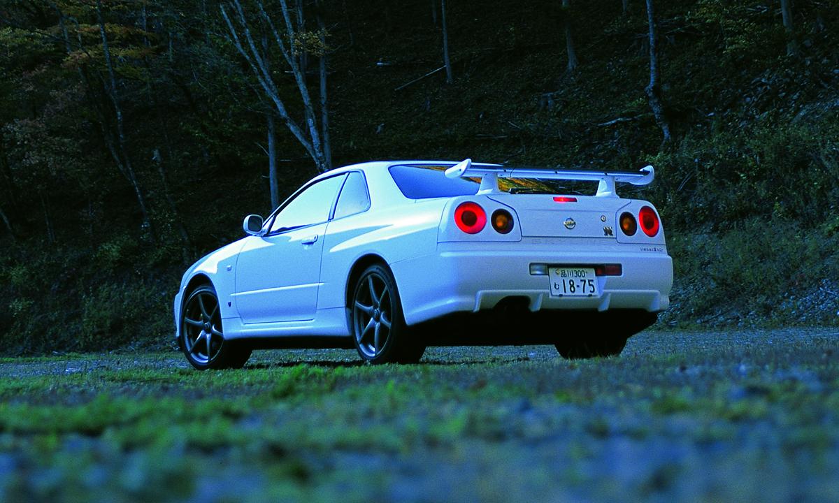 年落ちの旧車が 1000万円 超え R34gt Rにそこまでの 価値 はあるのか Web Cartop 自動車情報サイト 新車 中古車 Carview