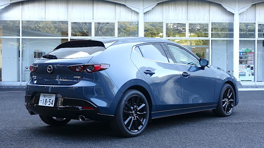 マツダ３e-スカイアクティブ X試乗記　トップグレードエンジンの進化