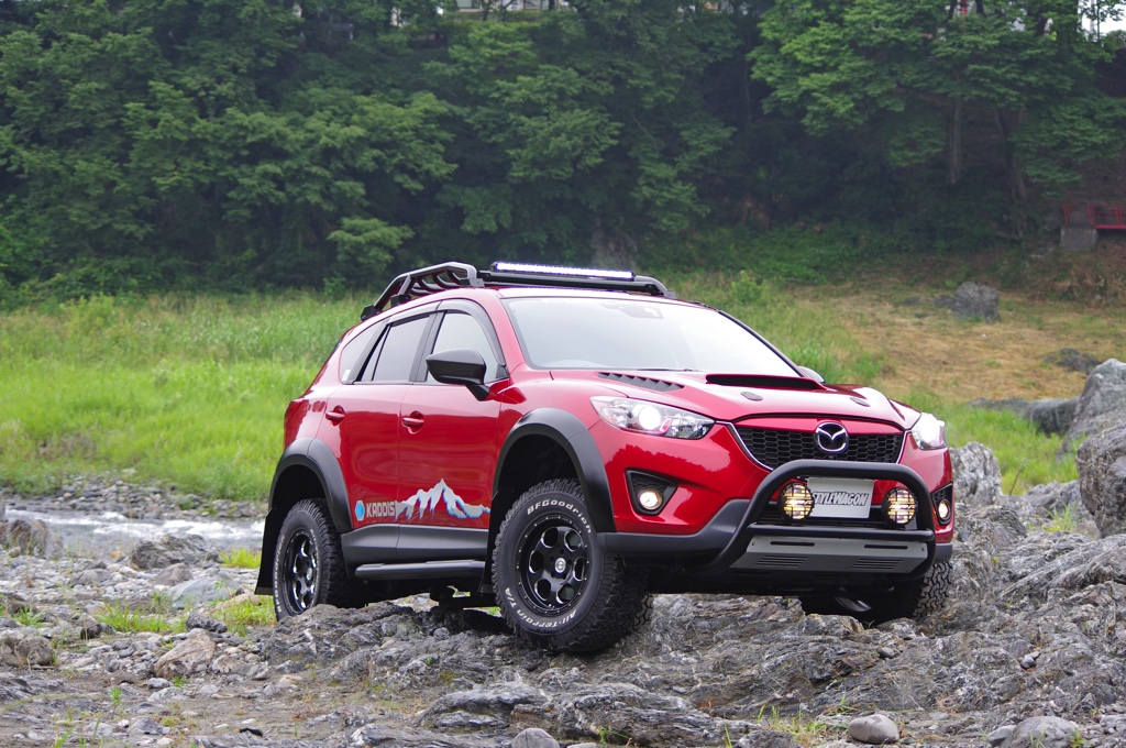 Cx 5が本格クロカン仕様に大変身 都会派suvに最強の走破性を与えた老舗の野心作 Web Option 自動車情報サイト 新車 中古車 Carview
