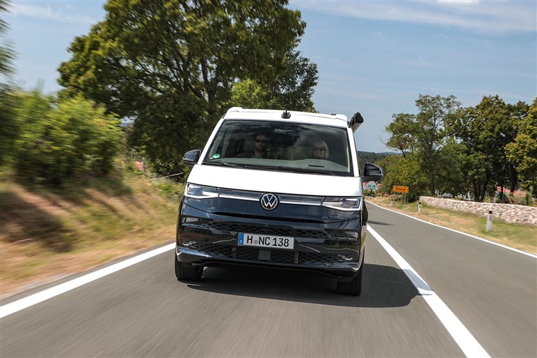 「ID.バズ」のキャンピングカーが延期された納得の理由。朗報はエンジン車「T7」ベースの新型発売