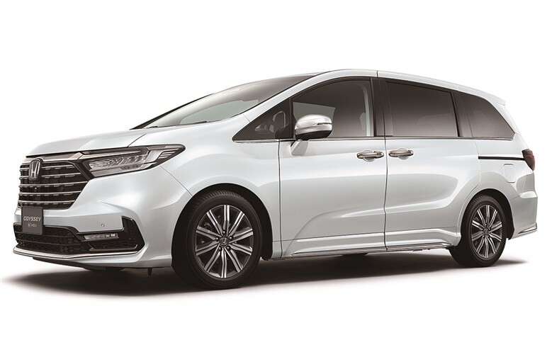 広島本社に展示ってことは…“中国向け”セダン「EZ-6」はウワサ通り次期「マツダ6」なのか？ 