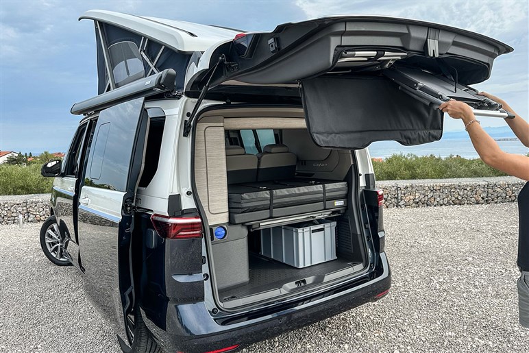 「ID.バズ」のキャンピングカーが延期された納得の理由。朗報はエンジン車「T7」ベースの新型発売