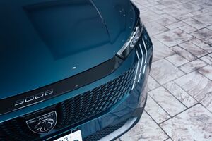 獲物を狙うライオンのようで勇ましい──新型プジョー3008GT アルカンタラパッケージ Hybrid試乗記