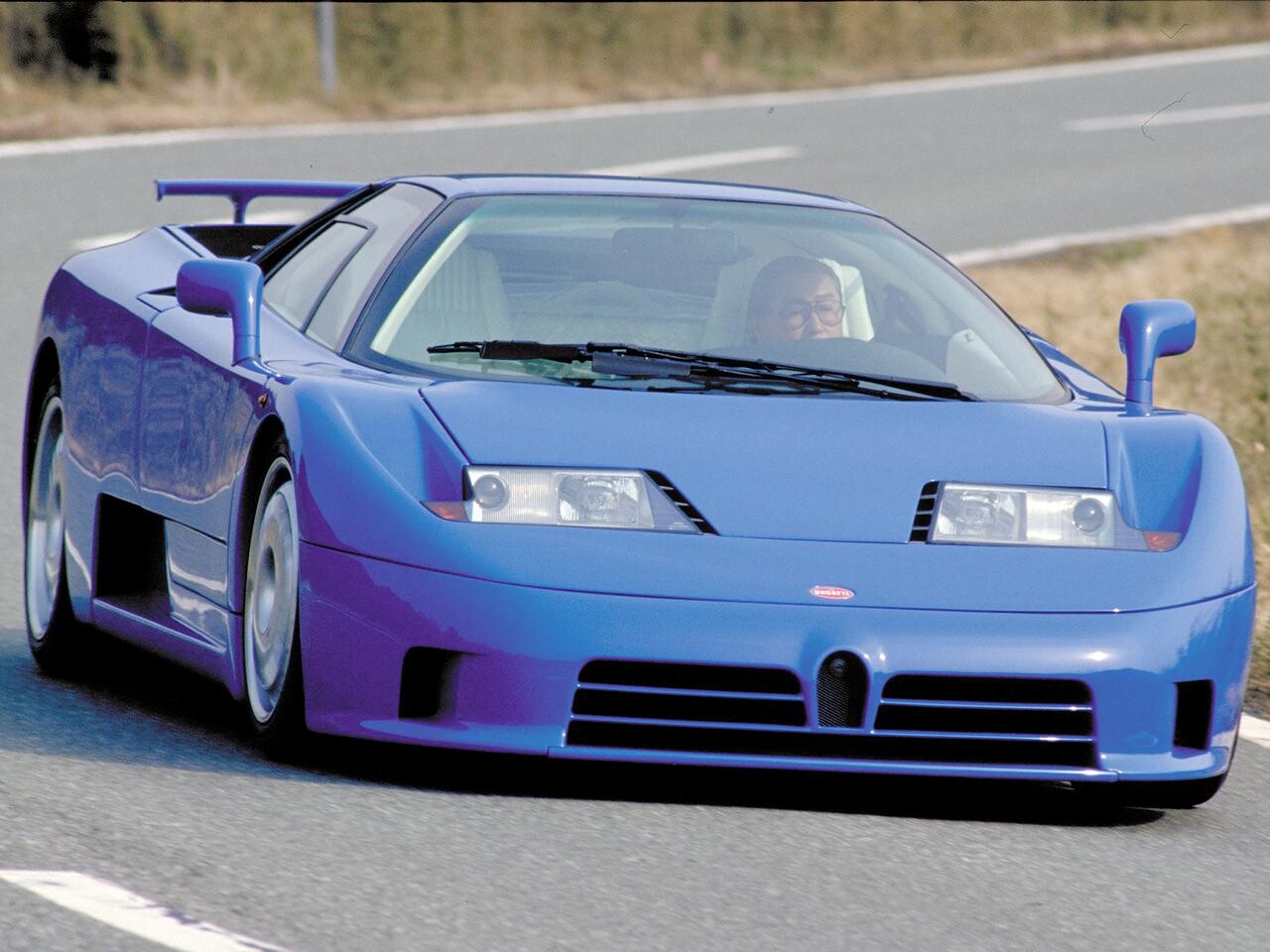 伝説から復活した「ブガッティ」のEB110は、V12クワッドターボと4WDで武装した【スーパーカークロニクル・完全版／036】