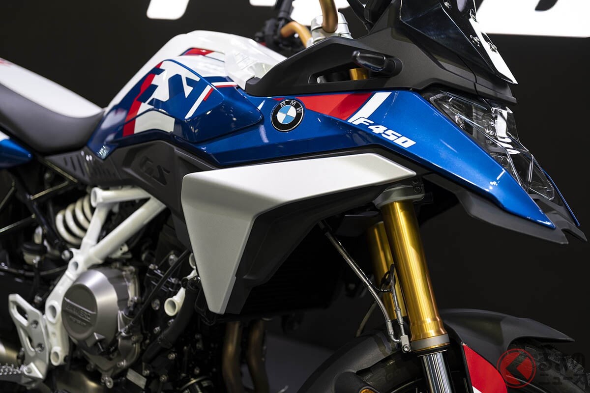 BMW Motorrad「新アドベンチャーモデル」発表！ クラッチ操作不要で楽しめる“イージー・ライド・クラッチ”も搭載可能！ 新たな“GS”「F 450 GS」登場