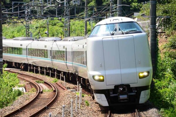「スーパーくろしお」復活!? 現役車両が“国鉄特急っぽい顔”に激変 決め手は再現のヘッドマーク？