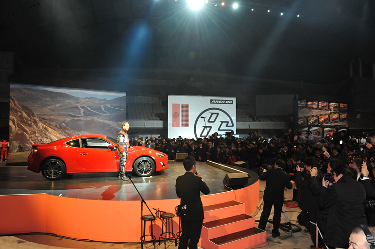トヨタのFRスポーツが復活！86発表イベント