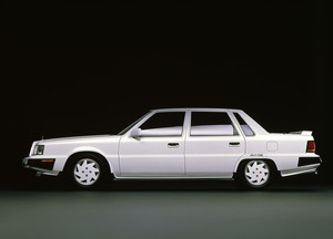 80年代に流行した「カクカク」デザイン！「直線基調」過ぎたスポーティカー5選